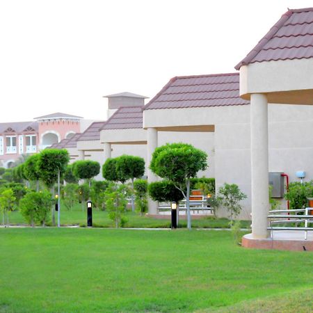 Radisson Blu Resort, Al Khobar Half Moon Bay Eksteriør bilde Residential villas in Al-Ghazal